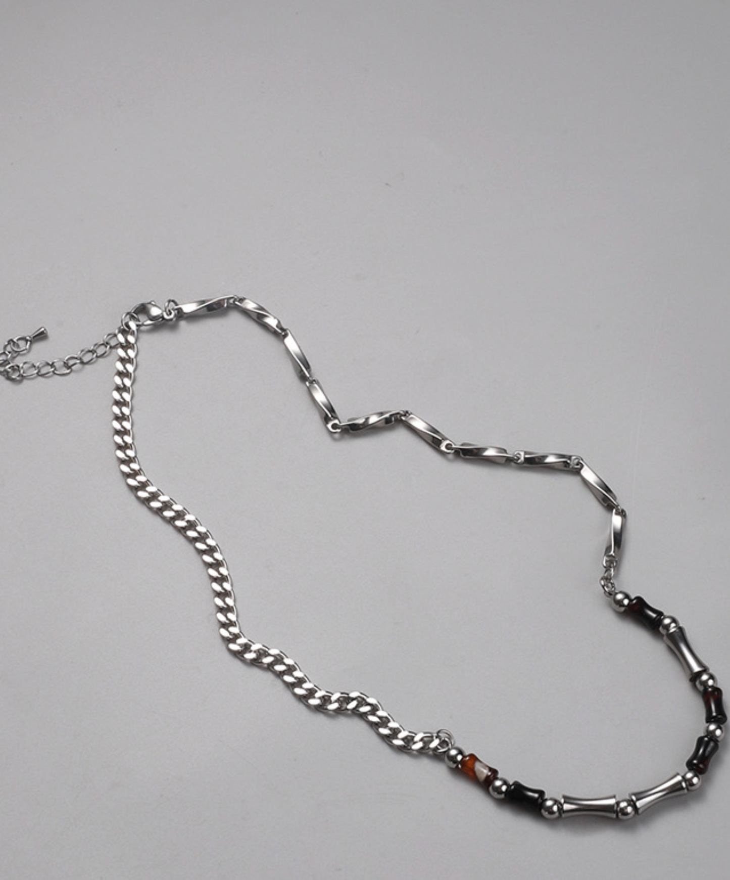 bone motif necklace EN2464