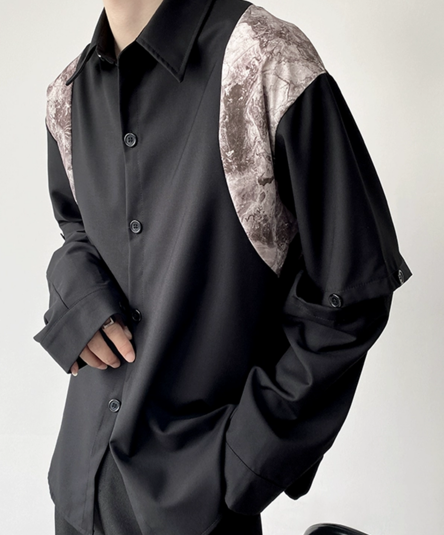 dark removable sleeves shirt EN1065