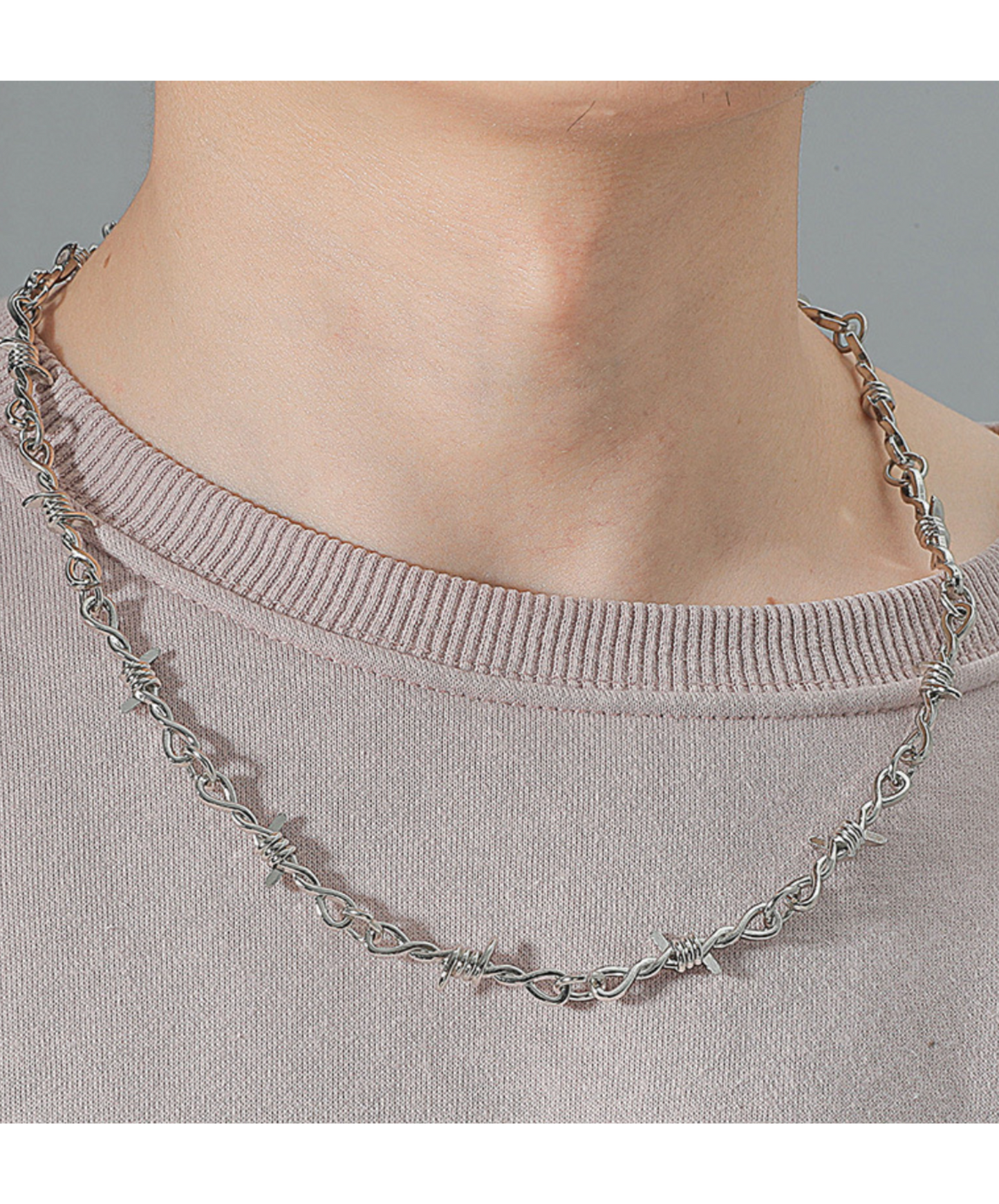 dark thorn motif necklace EN2265