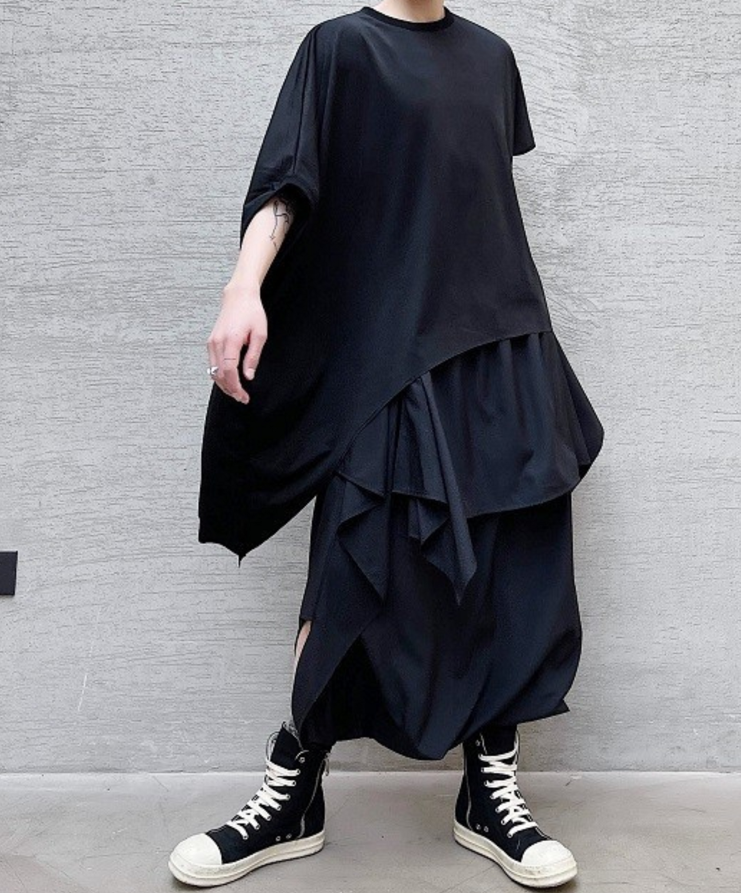 dark irregular hem short t-shirt EN861