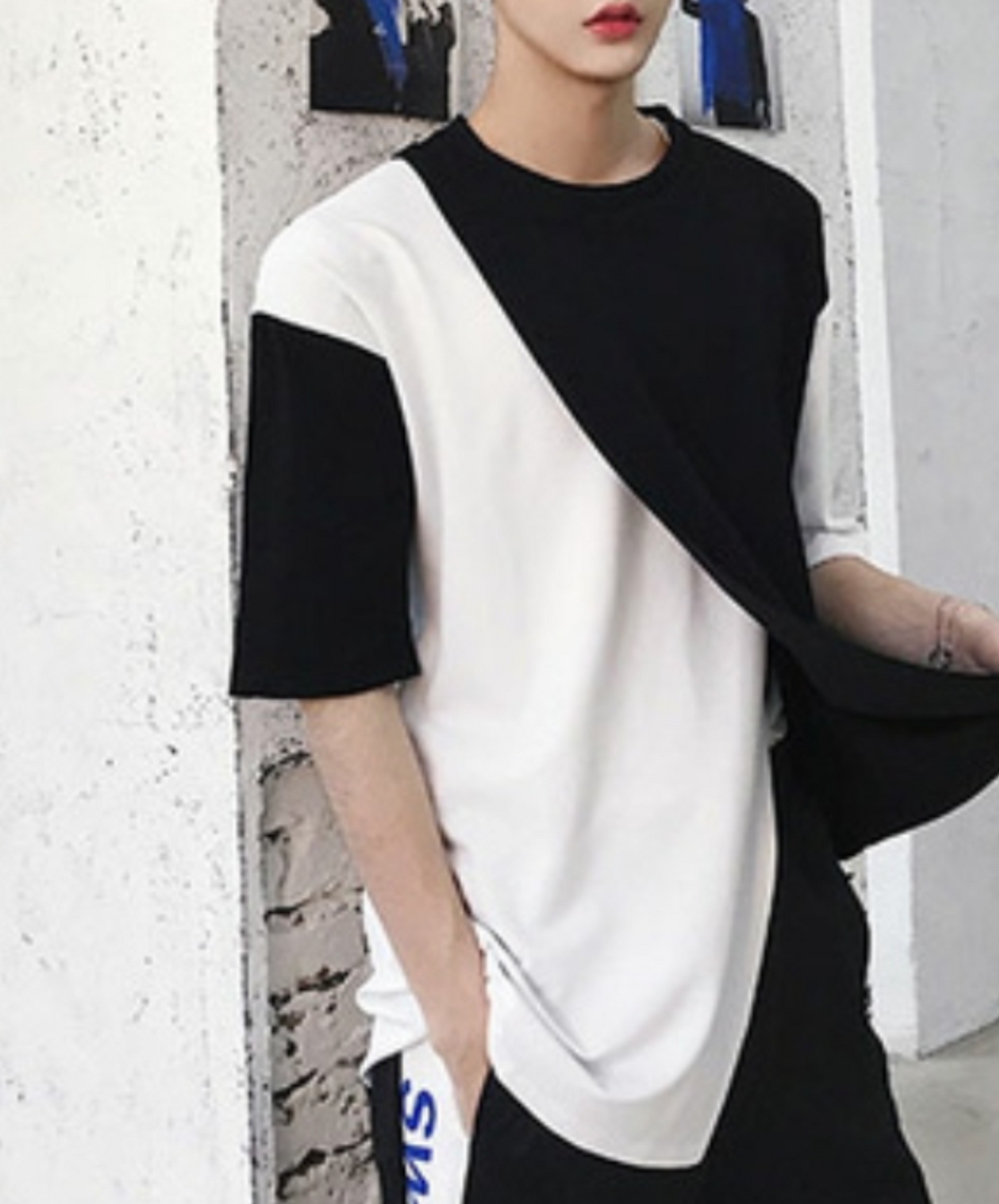 Irregular patchwork high contrast t-shirt EN2261
