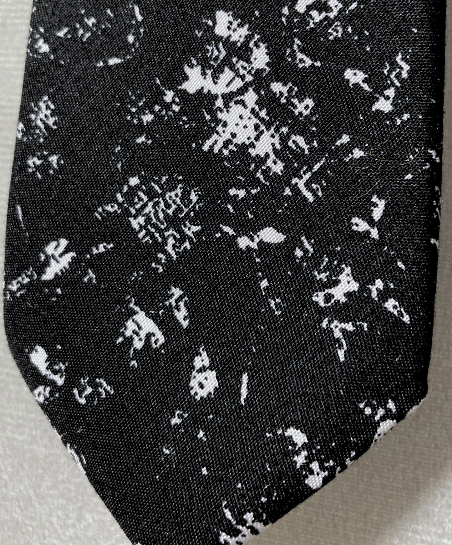 monotone noise necktie EN1905