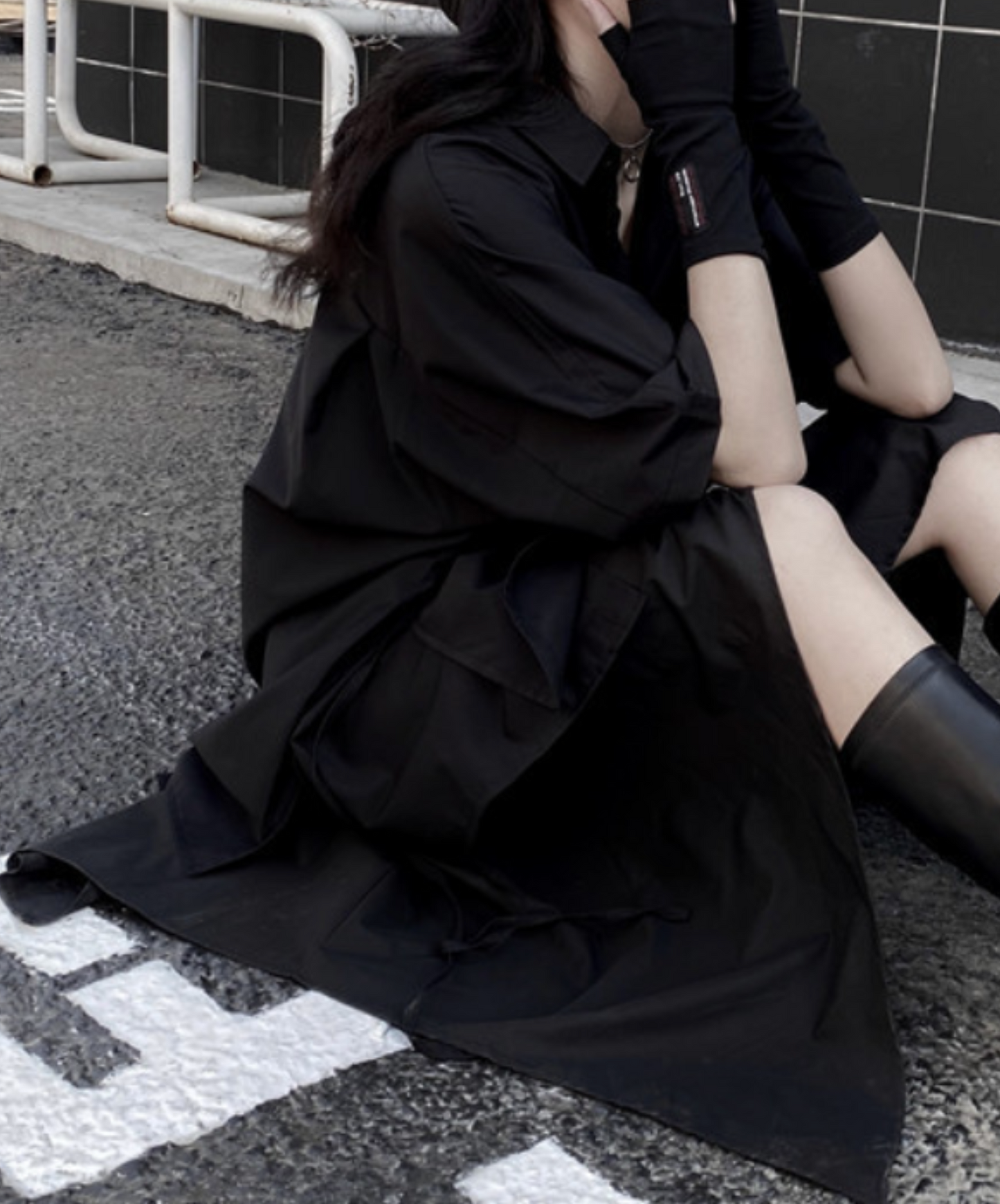 dark samue-style front design shirt EN2191