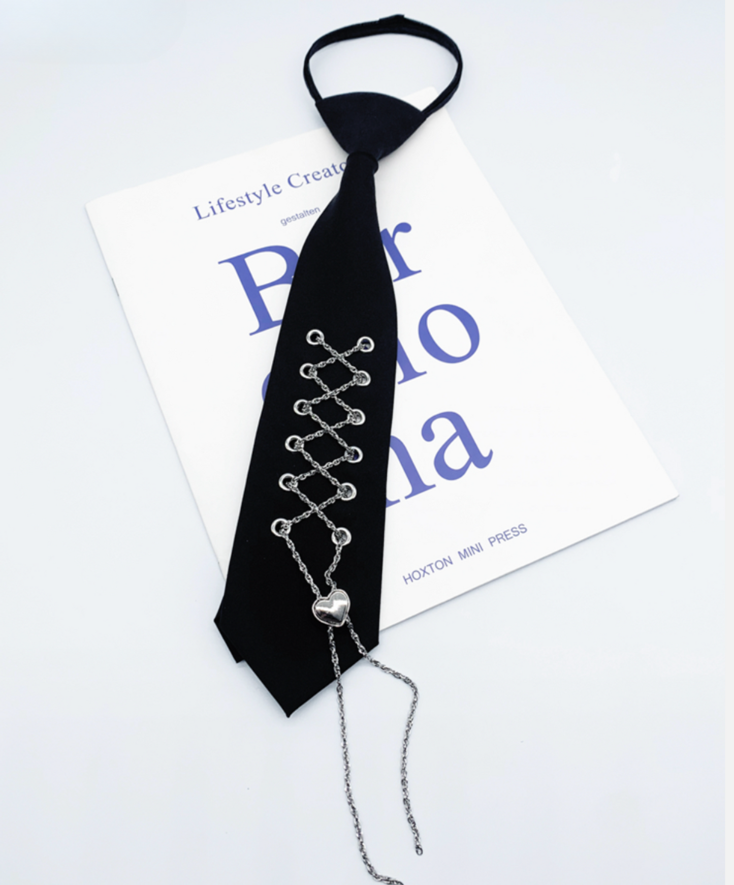 chain lace-up heart hole necktie EN2351