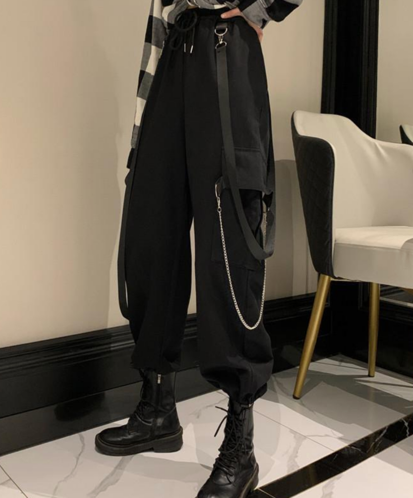 long belt and silver chain cargo pants EN2040