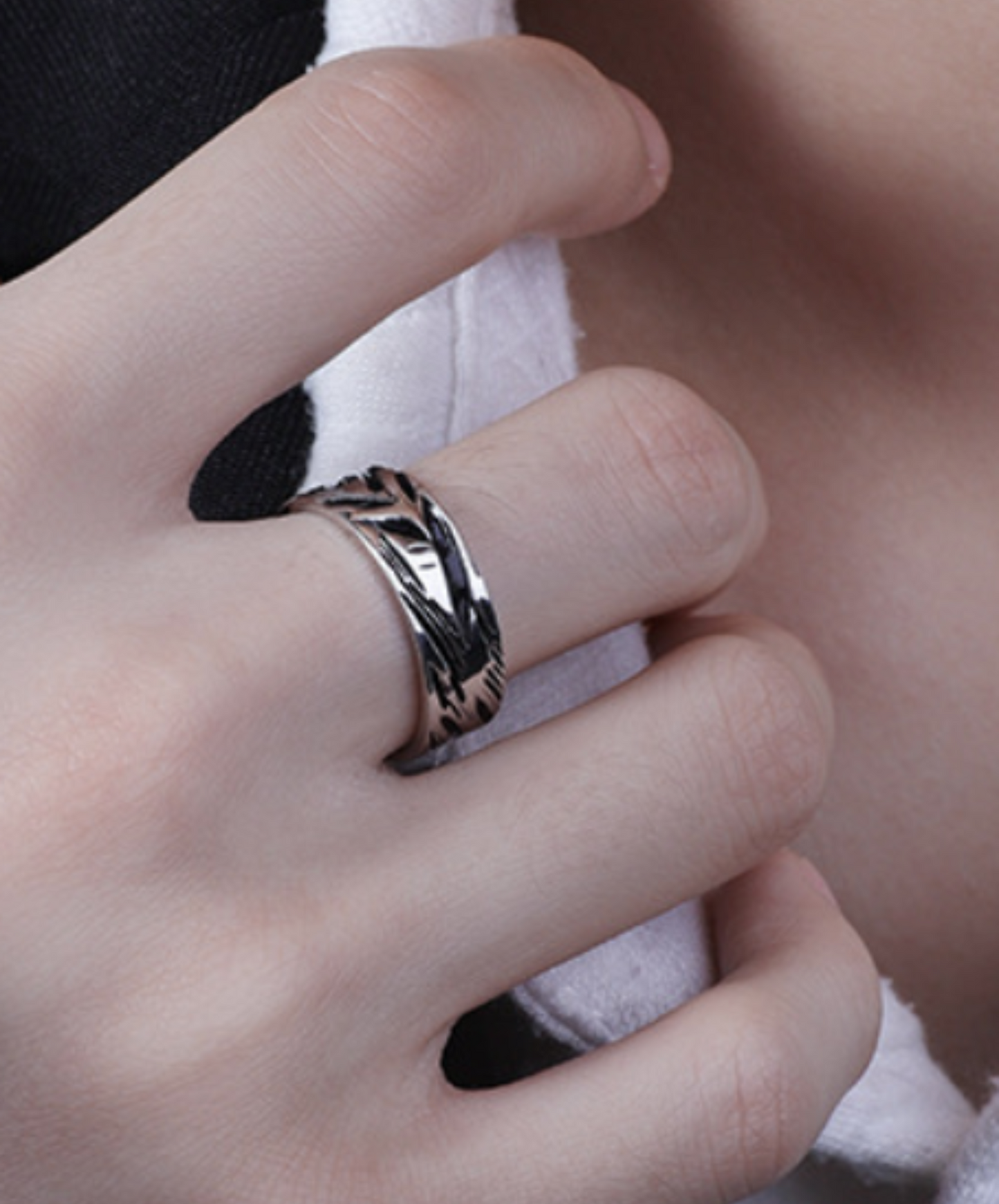 random damage design free size ring EN2346
