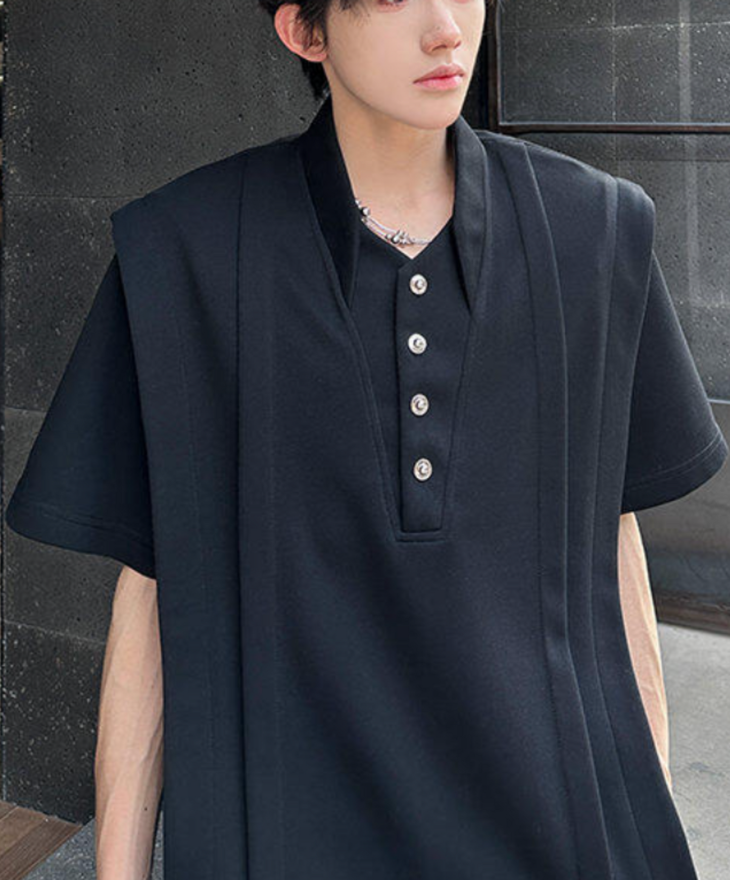 v-neck stand-up collar pleated t-shirt EN2189