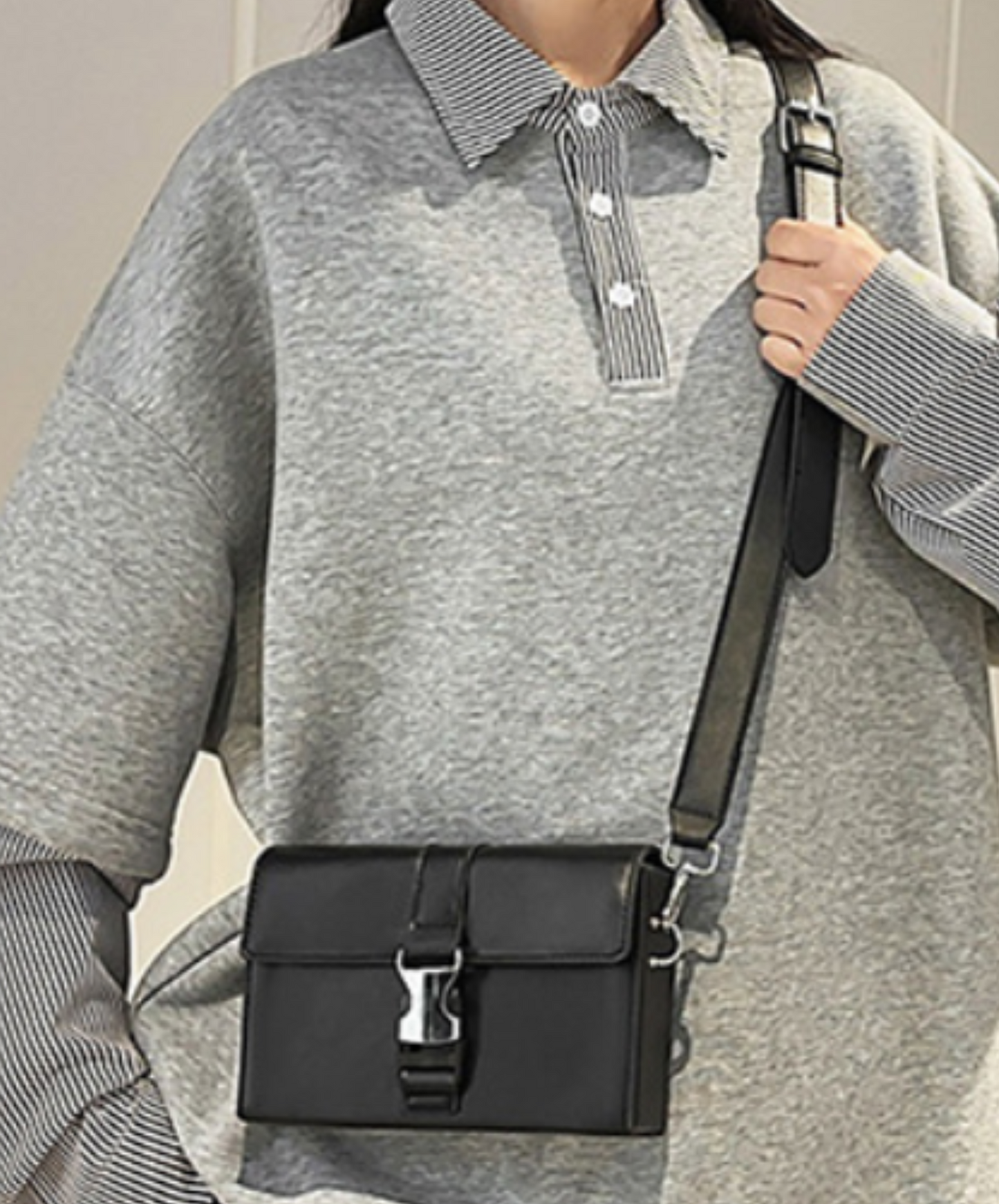 metal buckle square shoulder bag EN2103