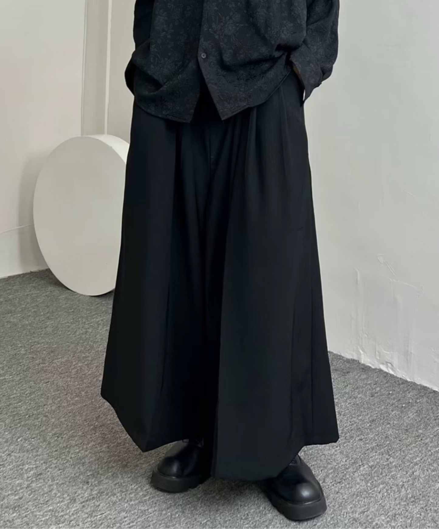 simple silhouette with tucks hakama pants EN2140