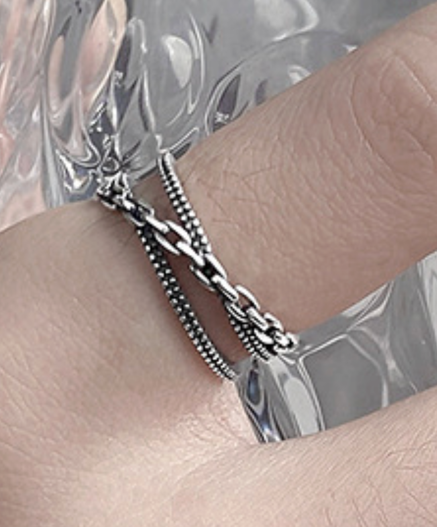 delicate chain free size ring EN2466