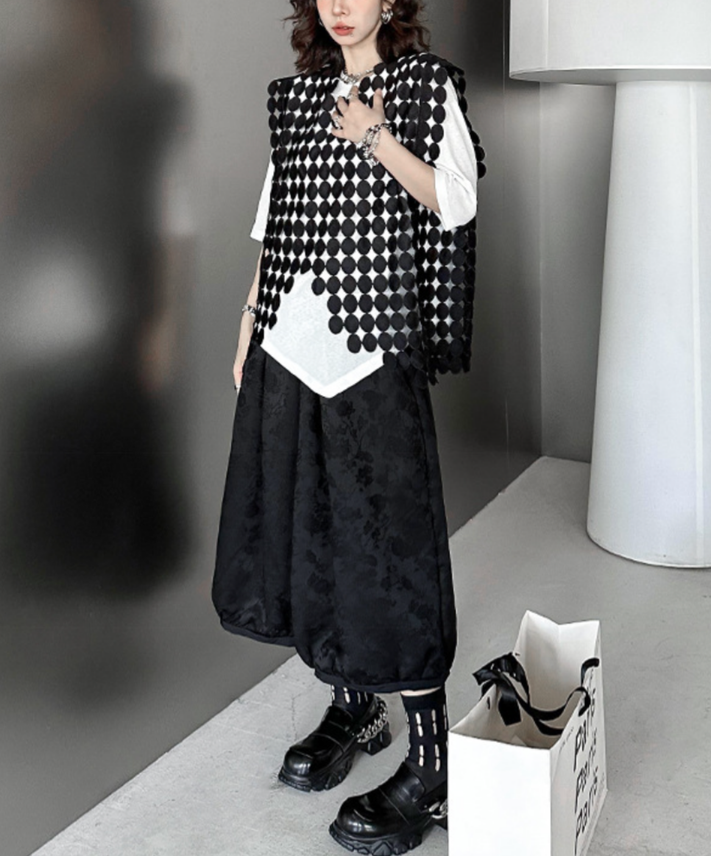 circle connected diamond pattern sleeveless shirt EN2245