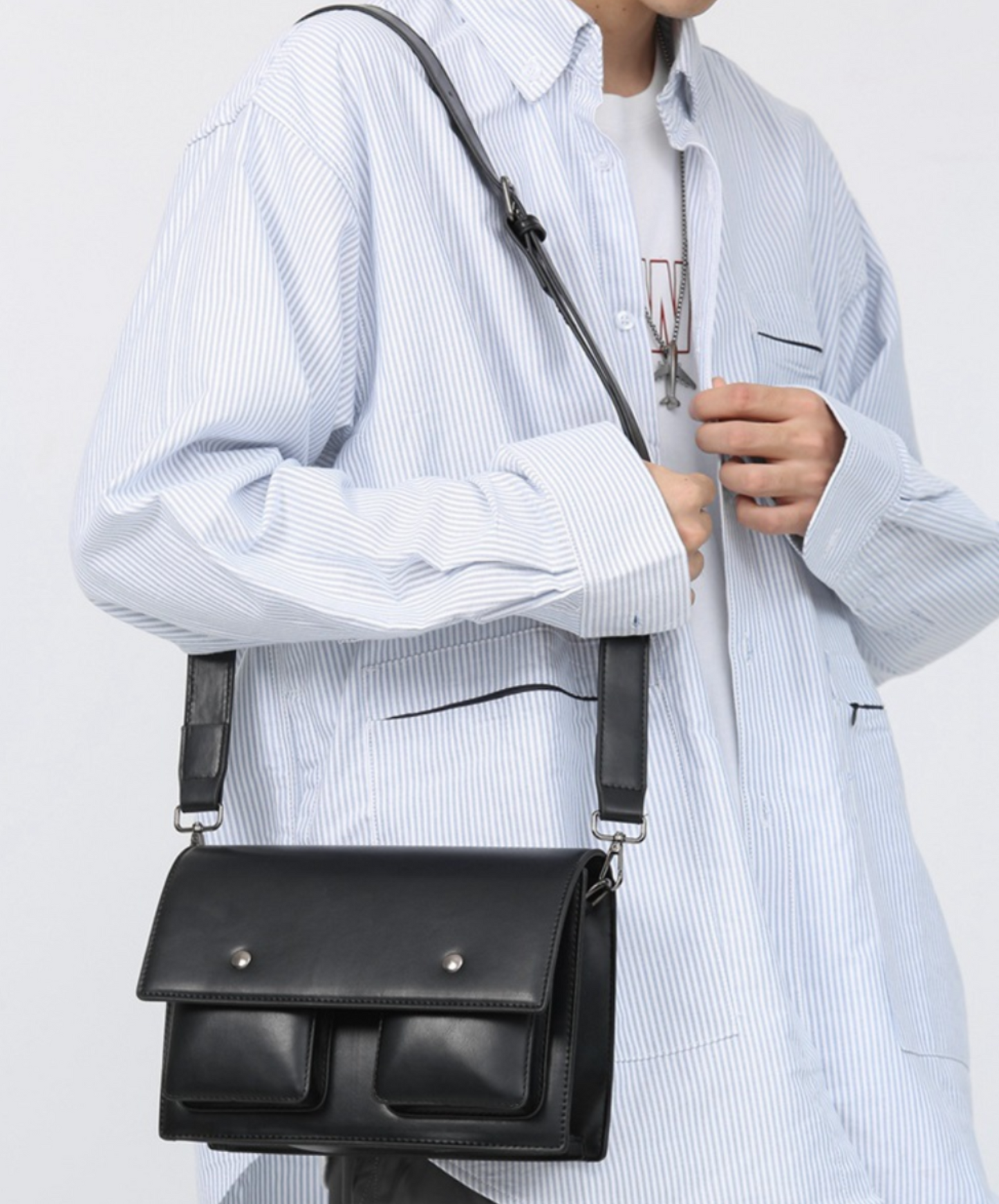 square round button with open pocket bag EN2104