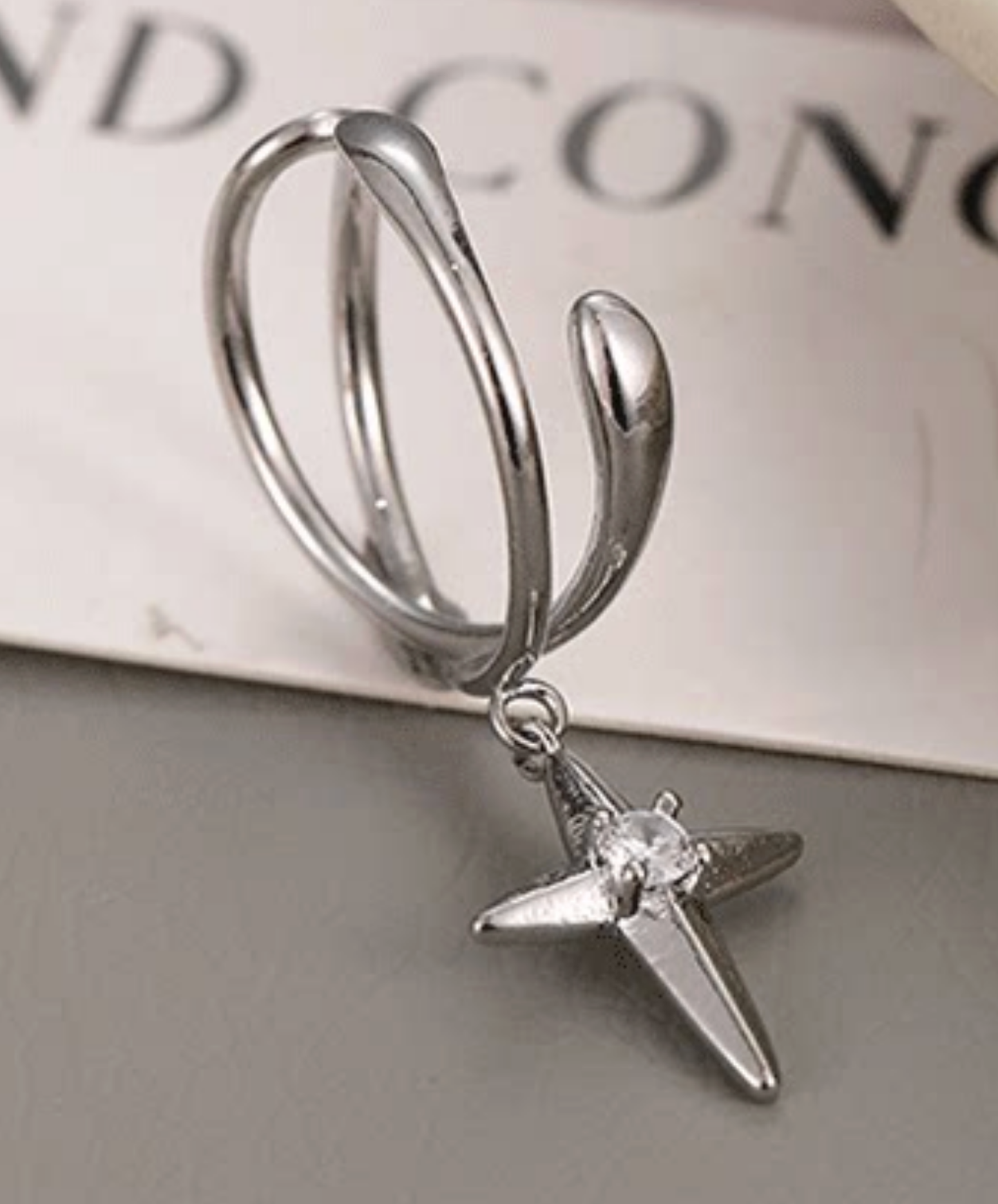 star motif ear cuff EN2774