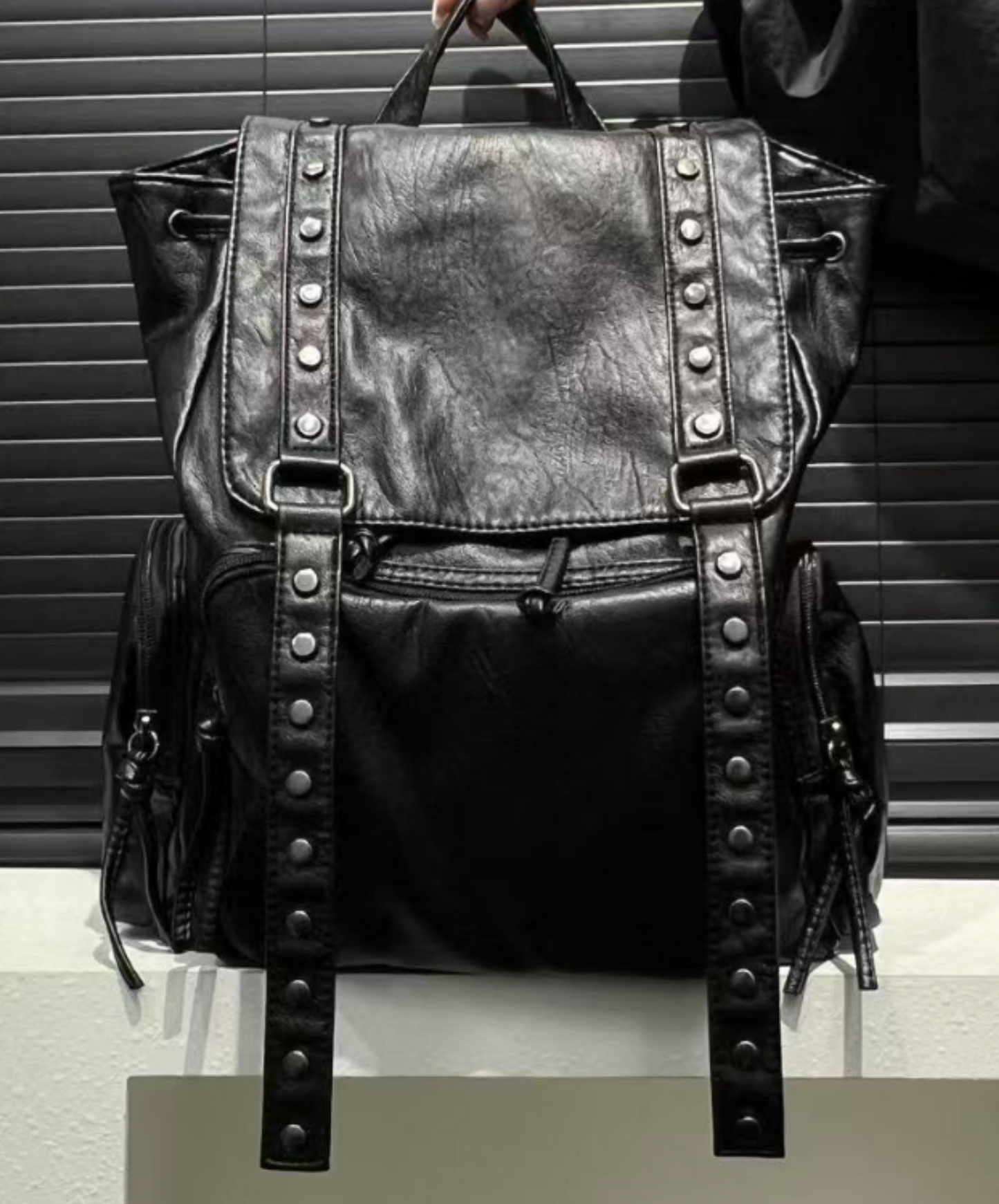 large capacity retro distressed finish bag EN2302