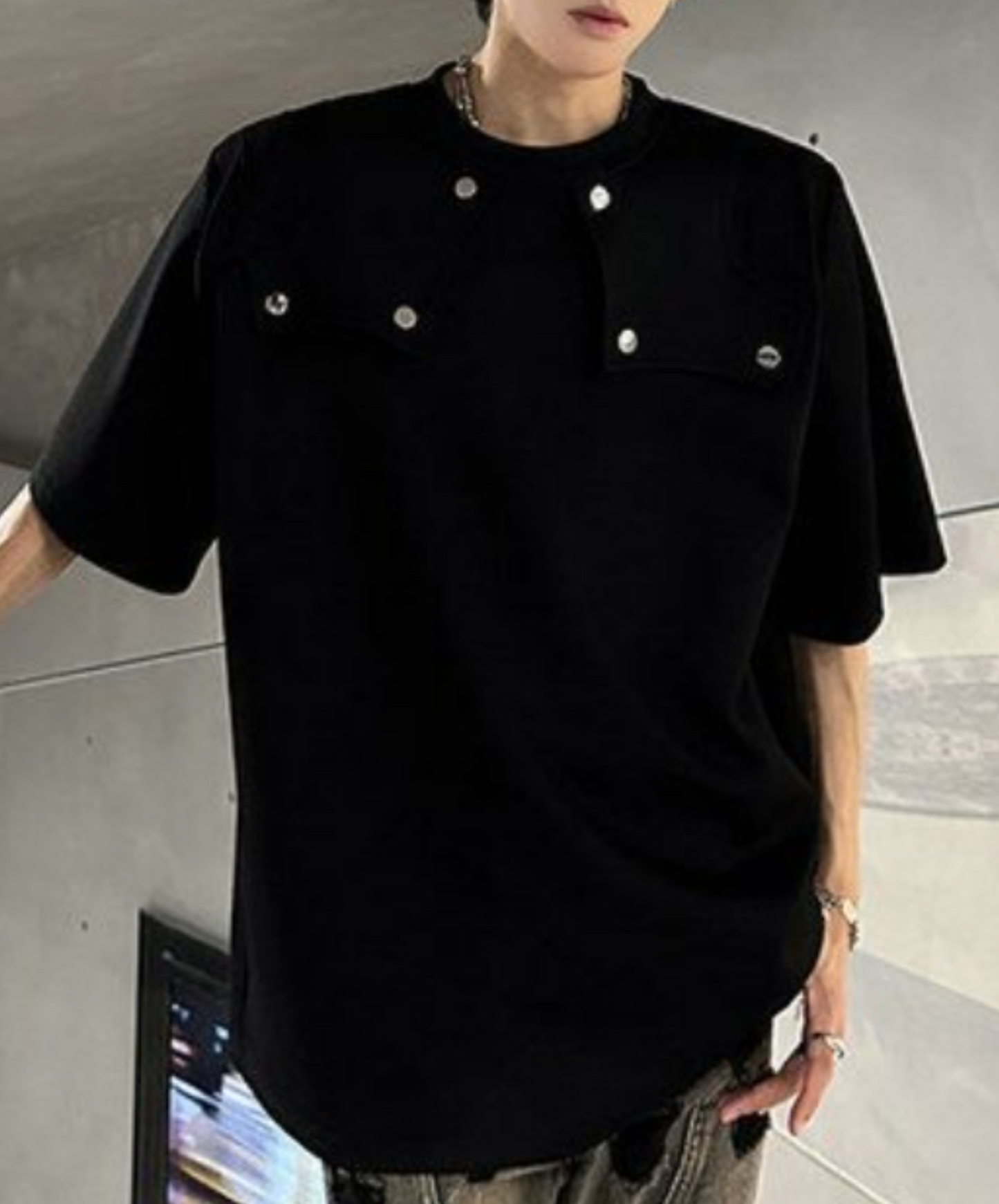 rivet decorated loose silhouette t-shirt EN2202