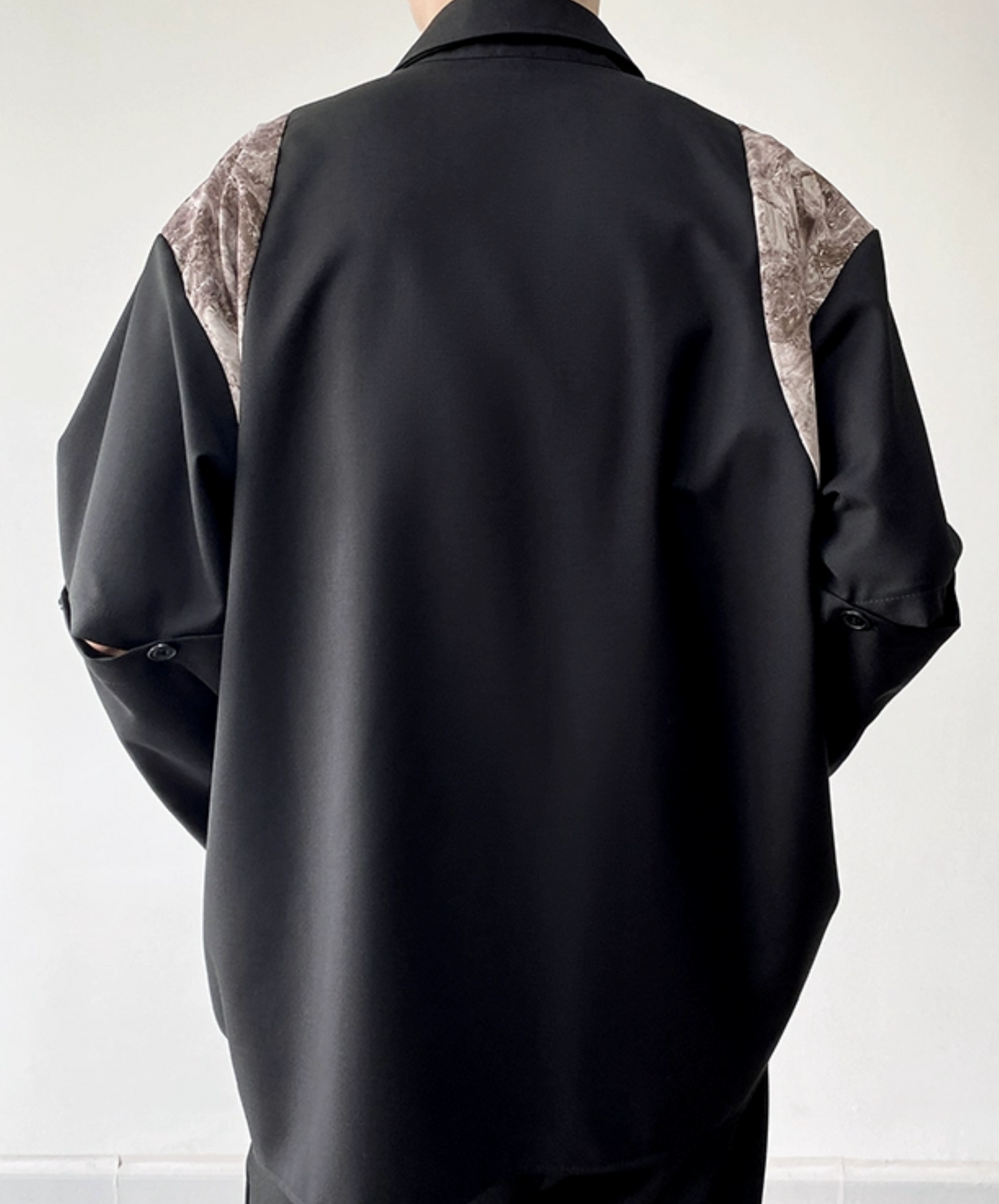 dark removable sleeves shirt EN1065