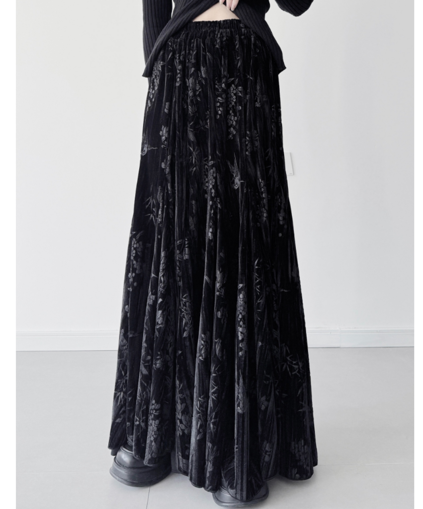 dark chinese style velvet print skirt EN2121