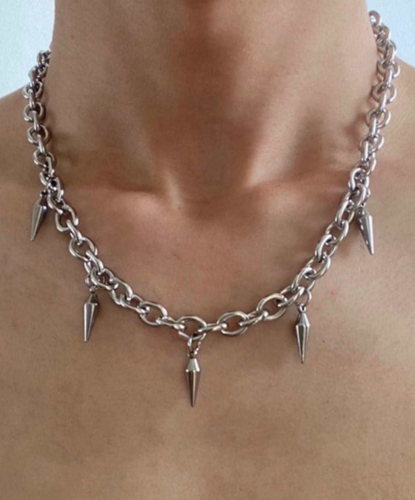 fringe rivet titanium necklace EN1783