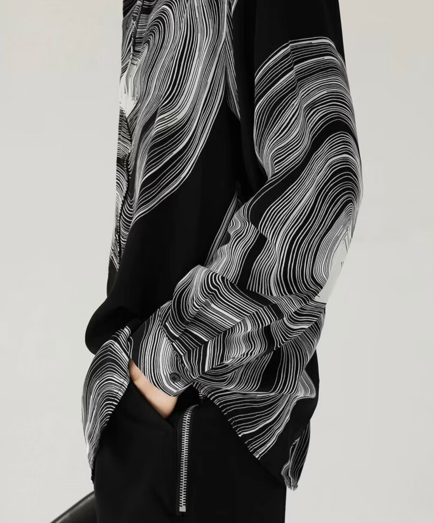 dark tree ring motif shirt EN2407