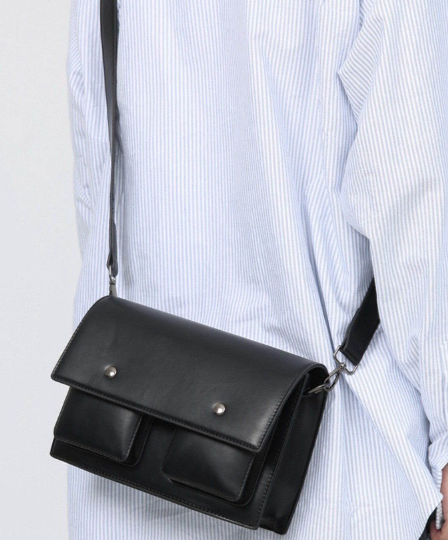 square round button with open pocket bag EN2104