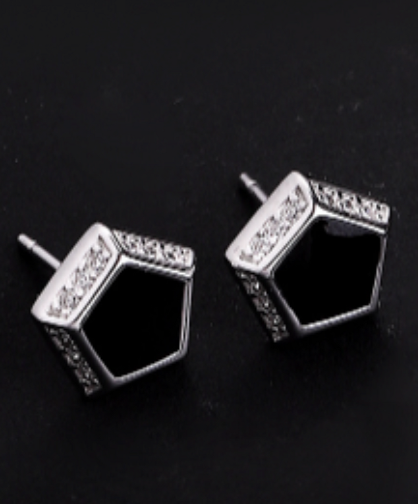 black zircon pentagon earrings EN2026