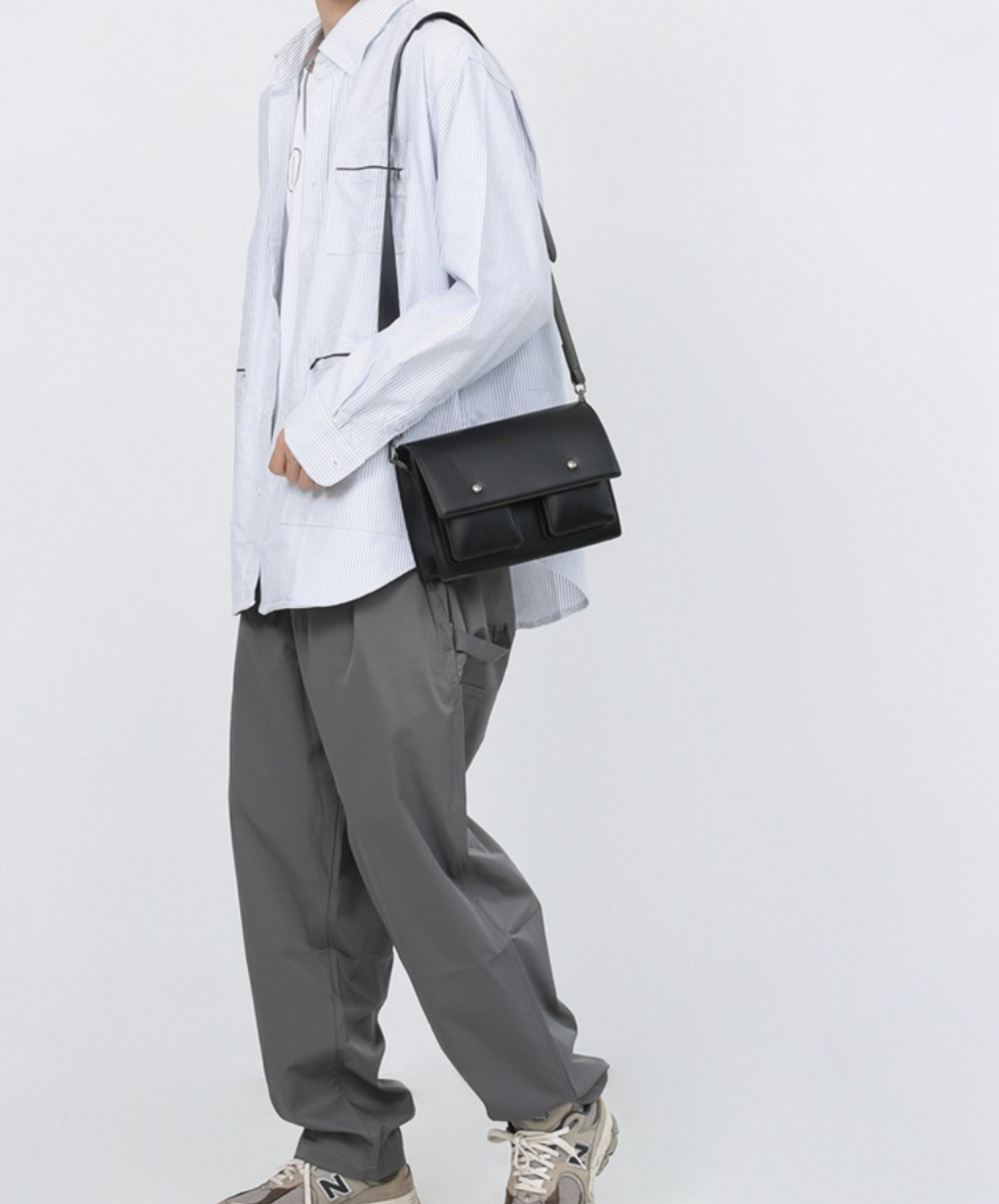 square round button with open pocket bag EN2104