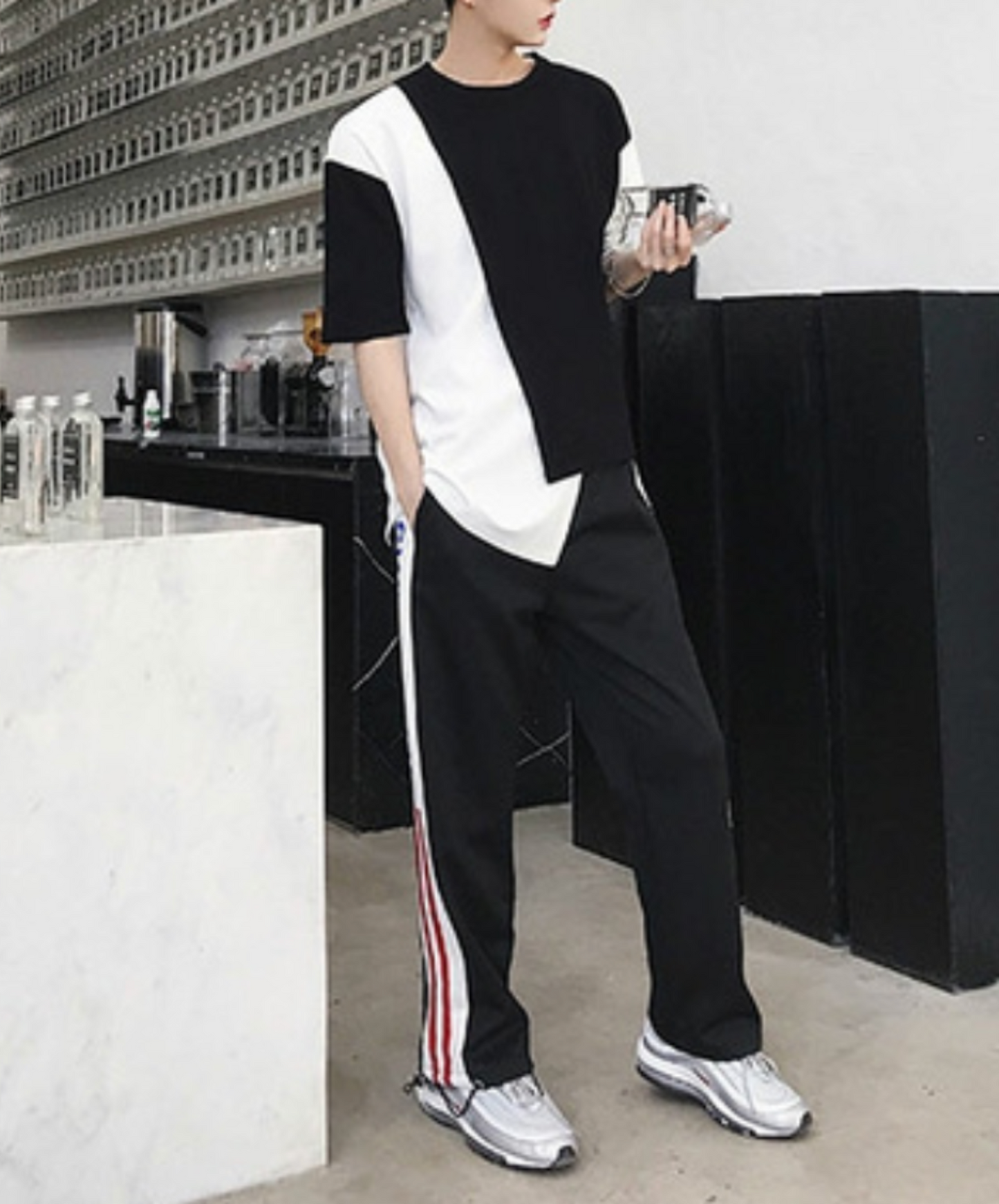 Irregular patchwork high contrast t-shirt EN2261