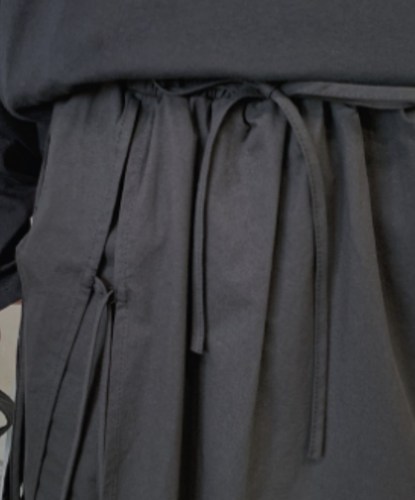dark wide layered hakama pants EN1124