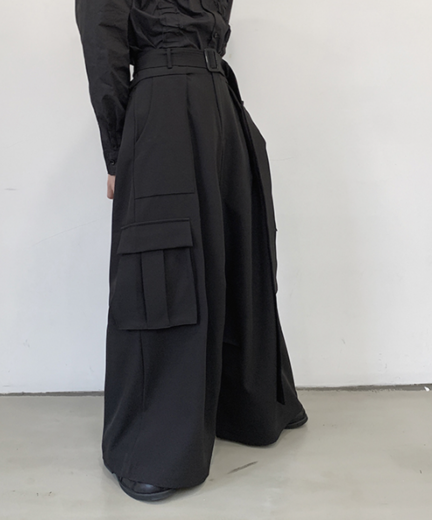 dark super wide flare pants EN643