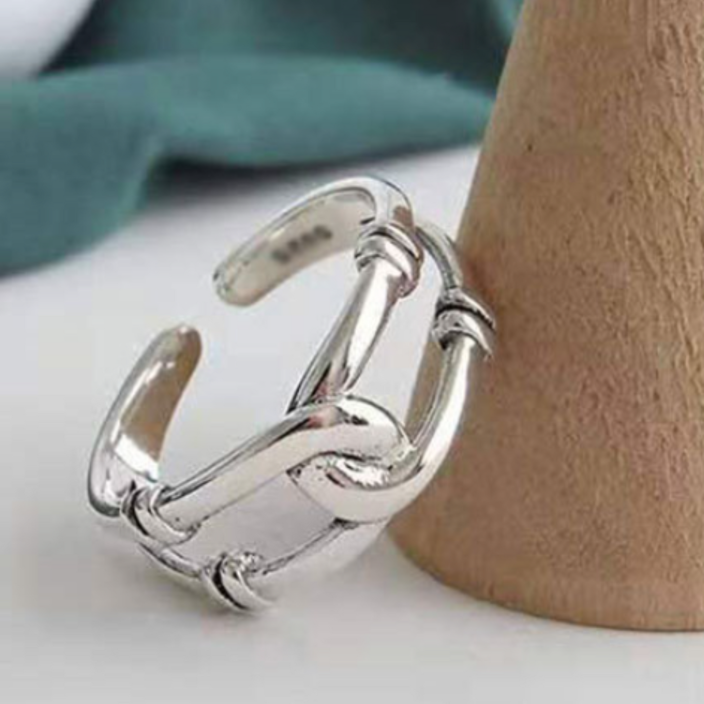 joint motif ring EN437