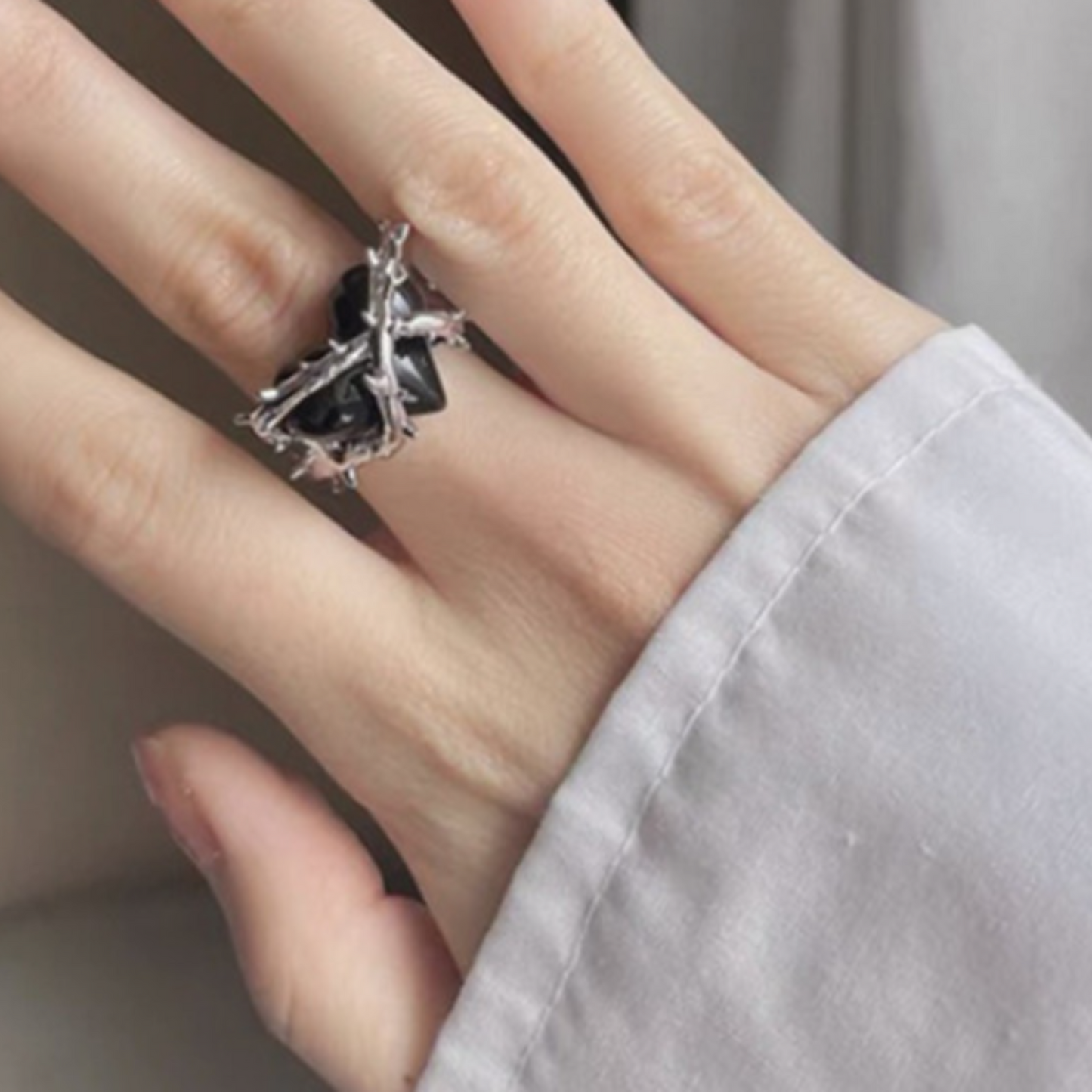 thorn heart ring EN435