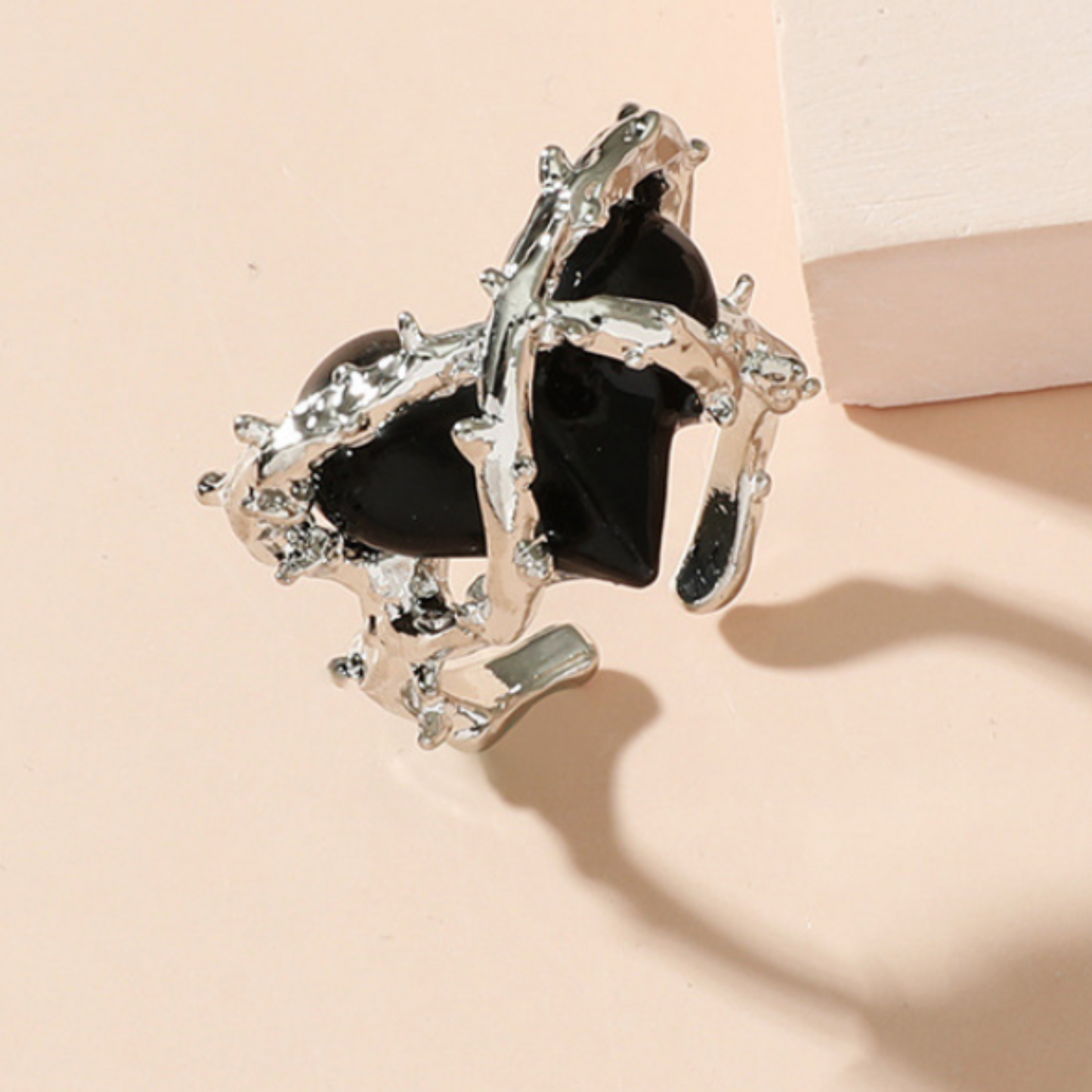 thorn heart ring EN435