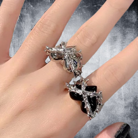 thorn heart ring EN435
