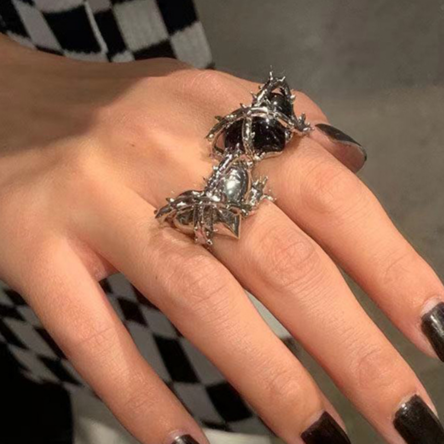 thorn heart ring EN435