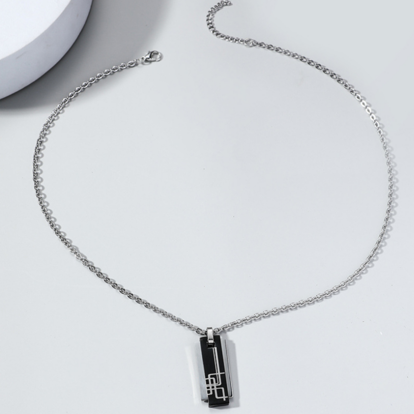 geometric pattern chain necklace EN494