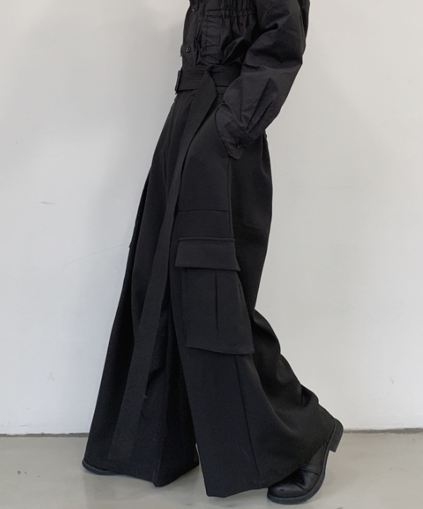 dark super wide flare pants EN643