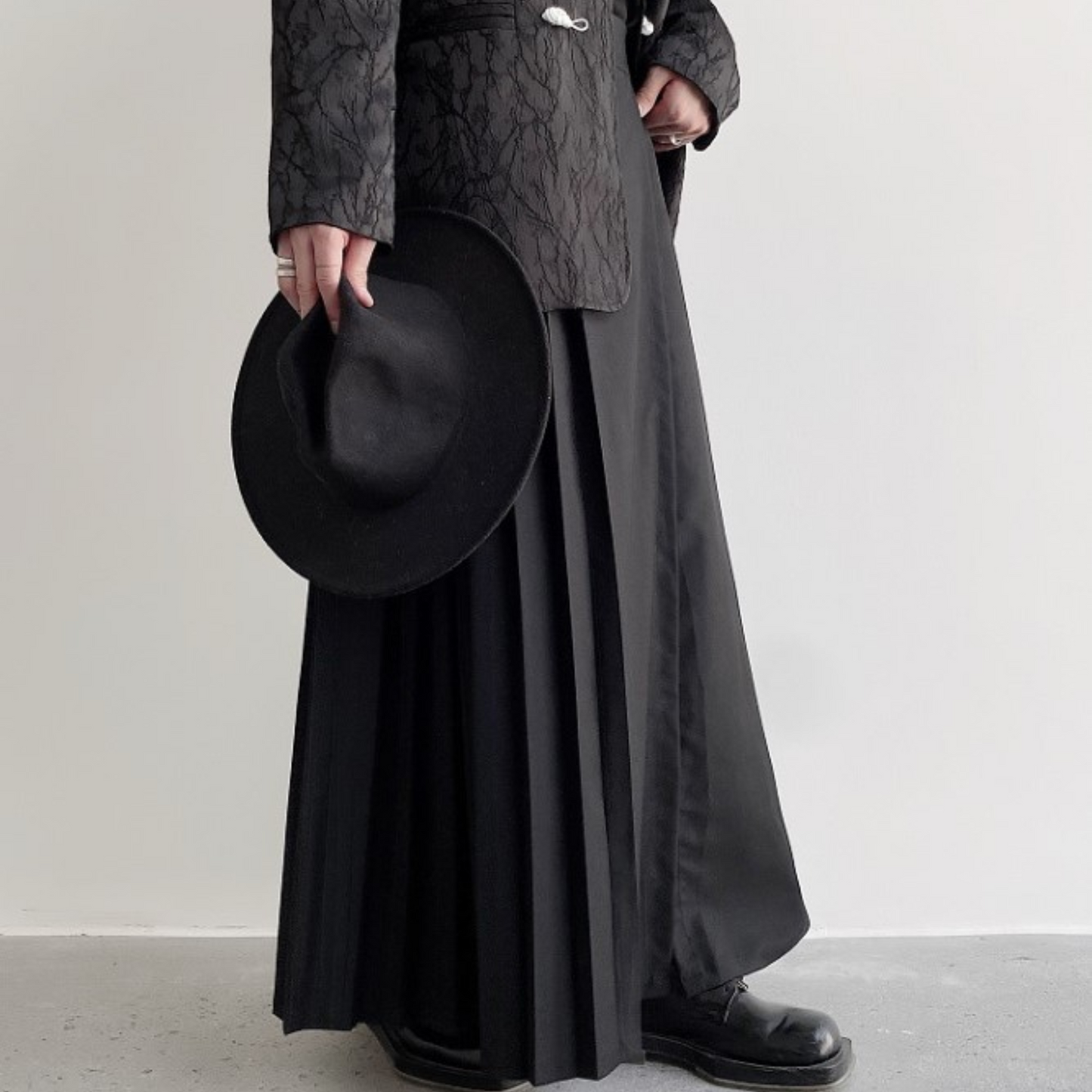 unisex dark pleated skirt EN250