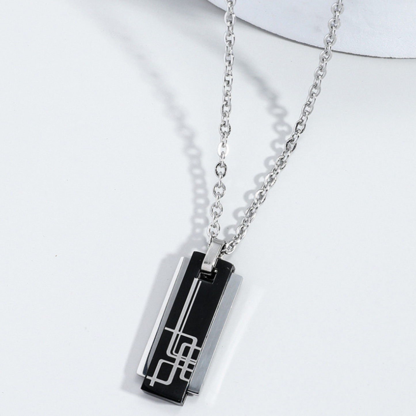 geometric pattern chain necklace EN494
