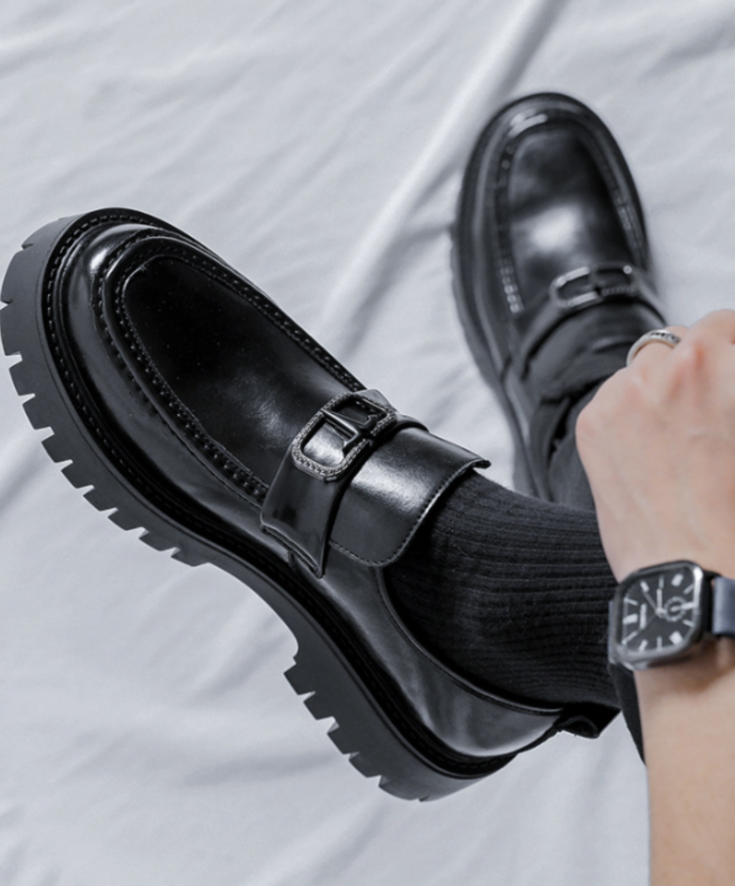 metal buckle embellished leather shoes EN688