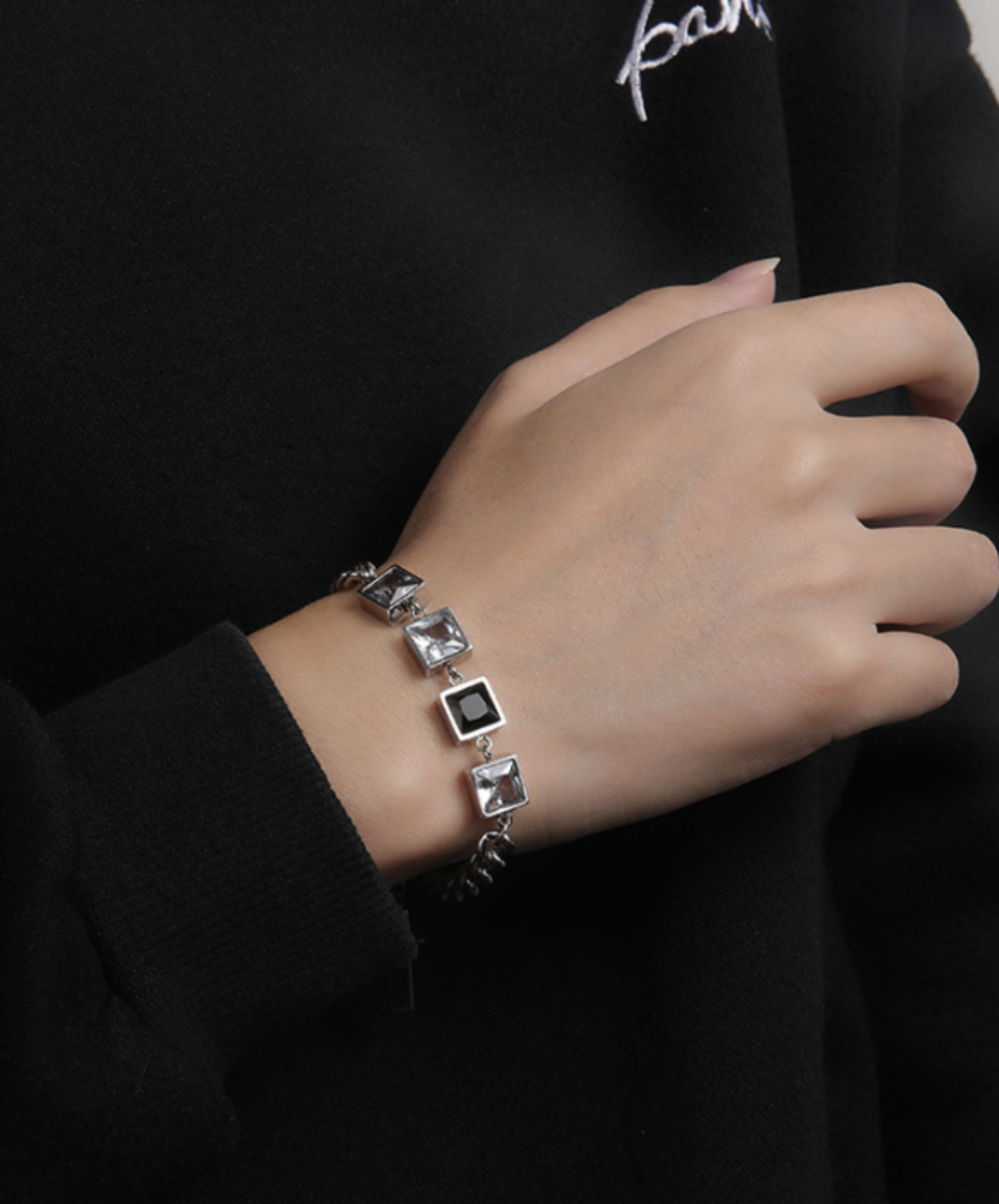 monotone gemstone bracelet EN527