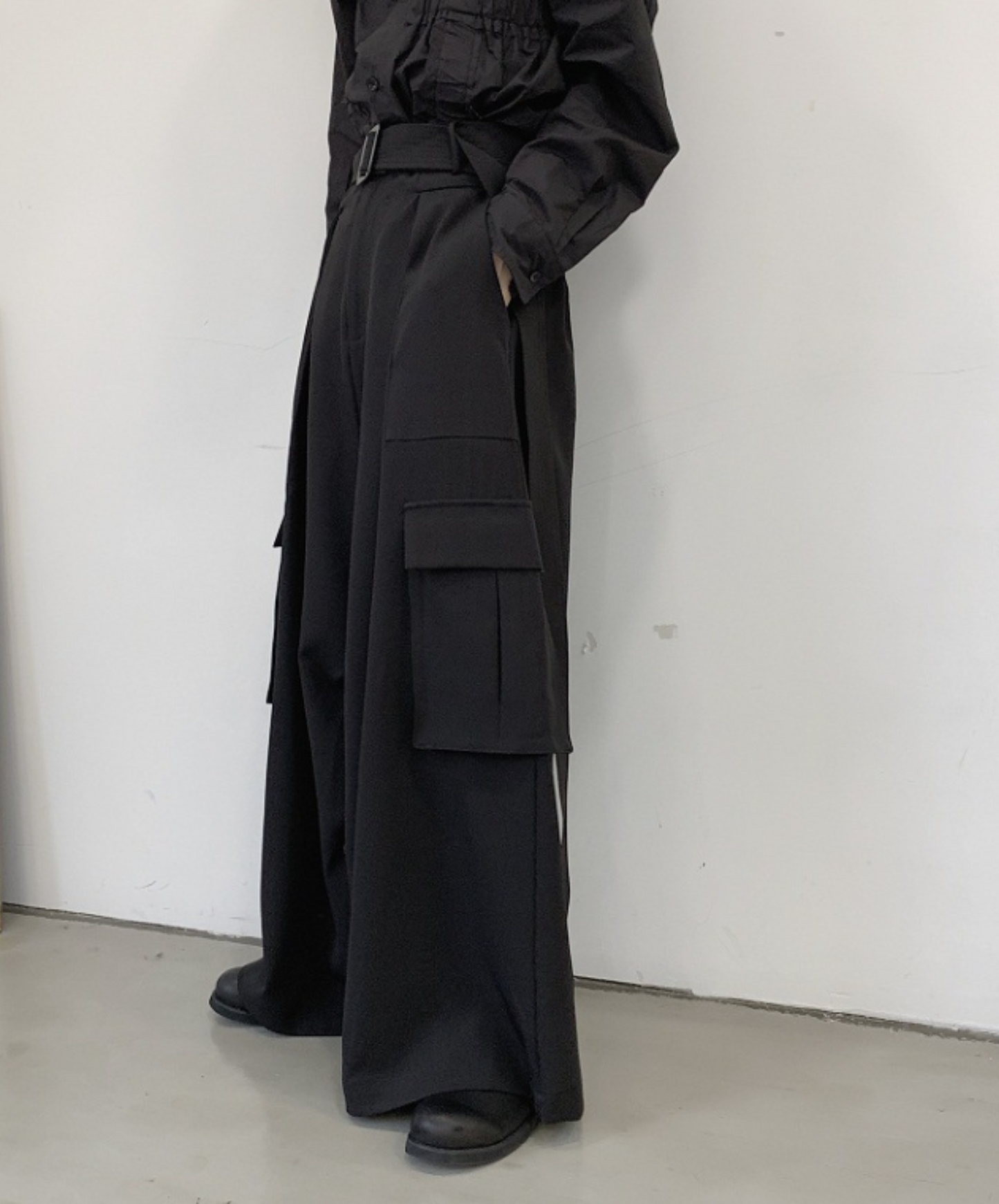 dark super wide flare pants EN643