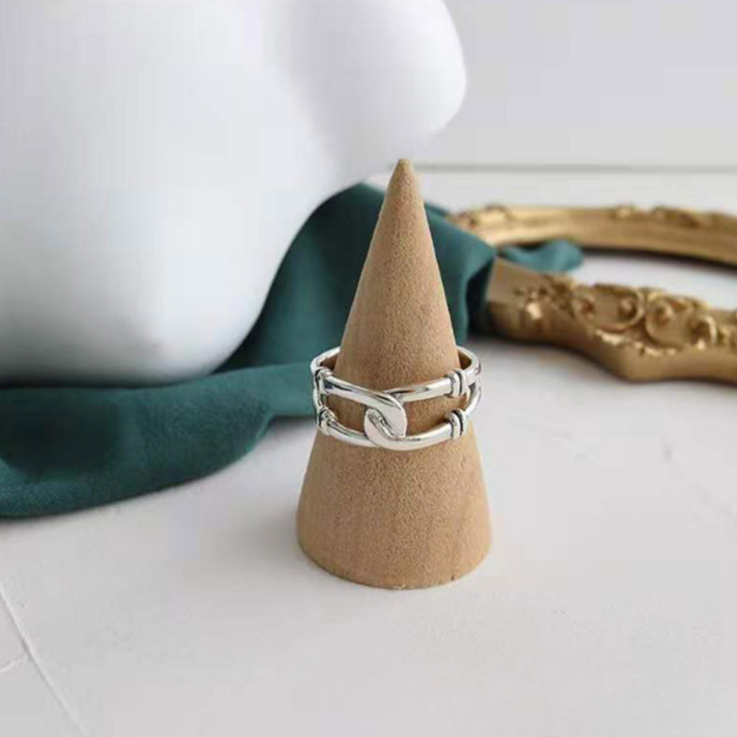 joint motif ring EN437