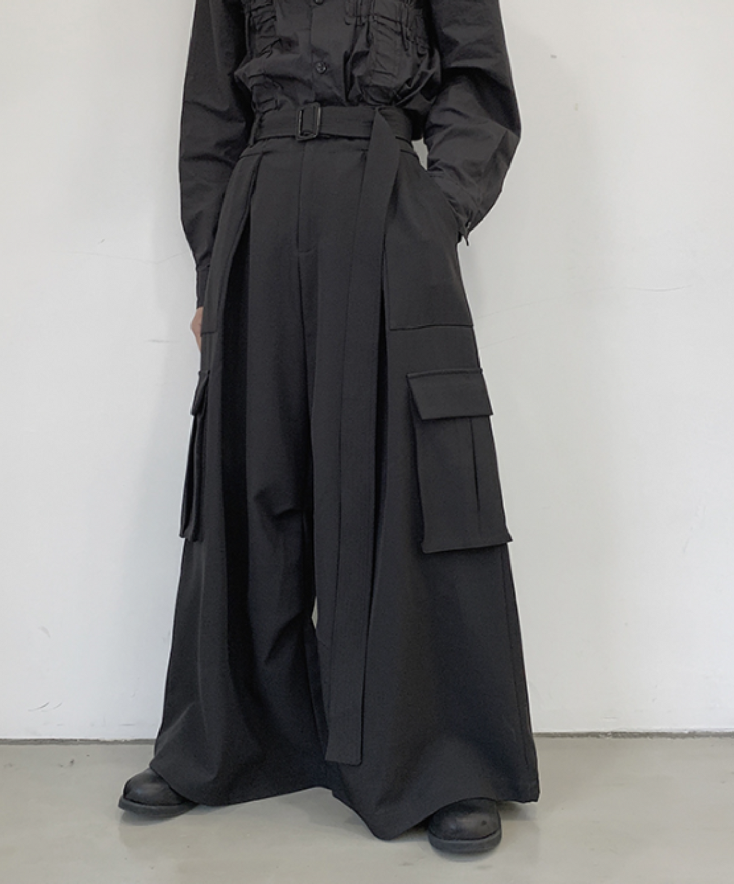dark super wide flare pants EN643