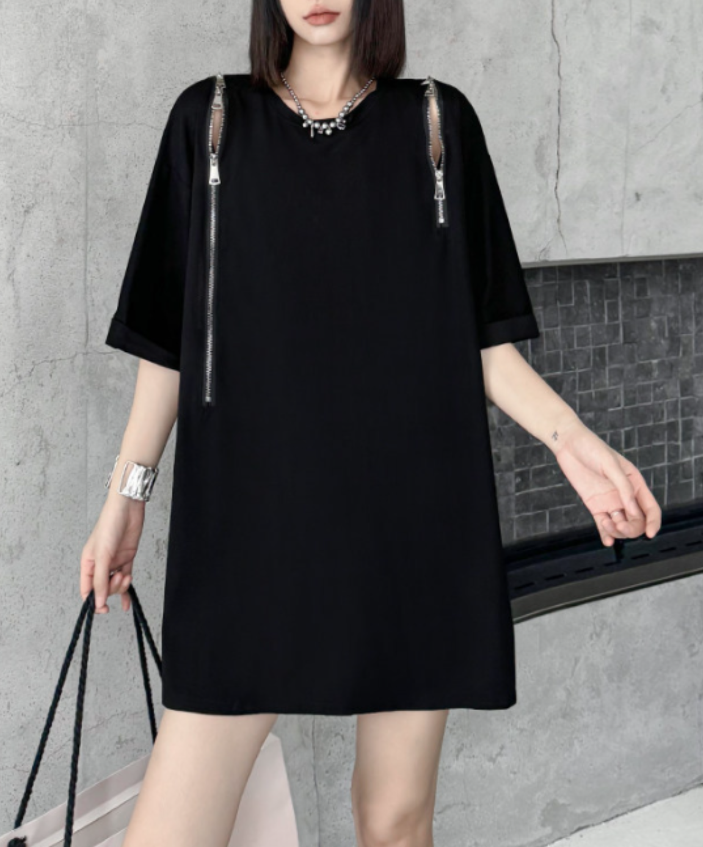 dark off-shoulder zipper t-shirt EN2908