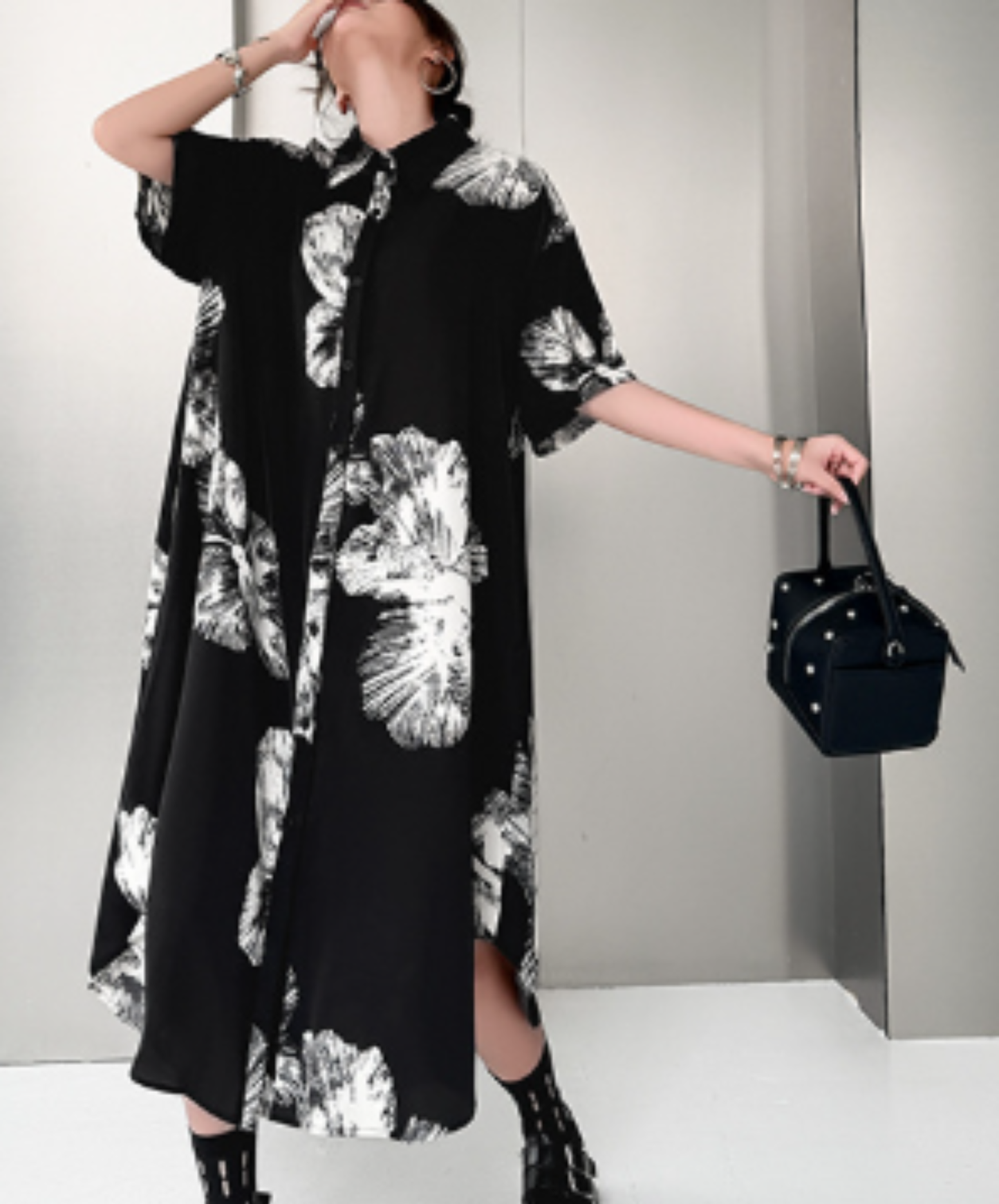 dark retro print relaxed fit long shirt EN2986