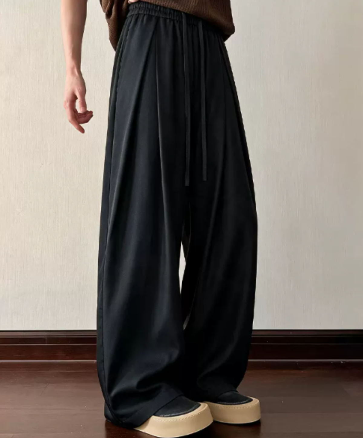 deep-pleat drawstring wide pants EN3208
