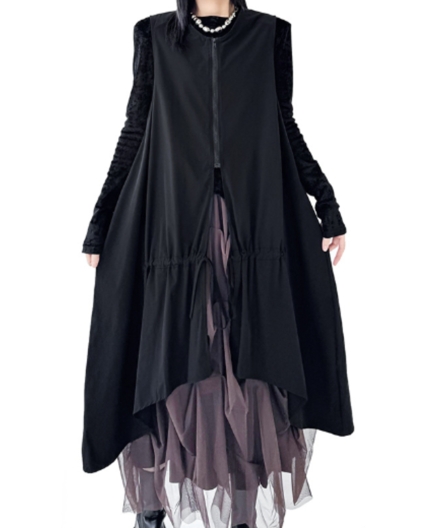 asymmetrical design, relaxed fit vest EN2969