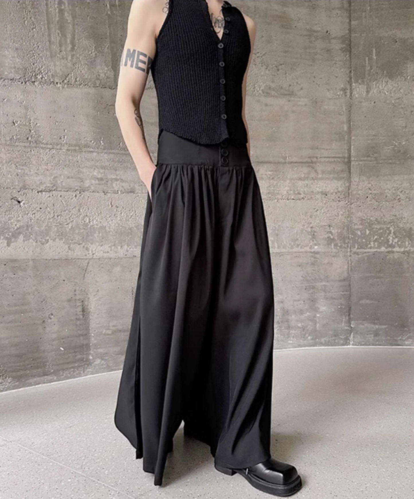 dark wide silhouette pants EN1855