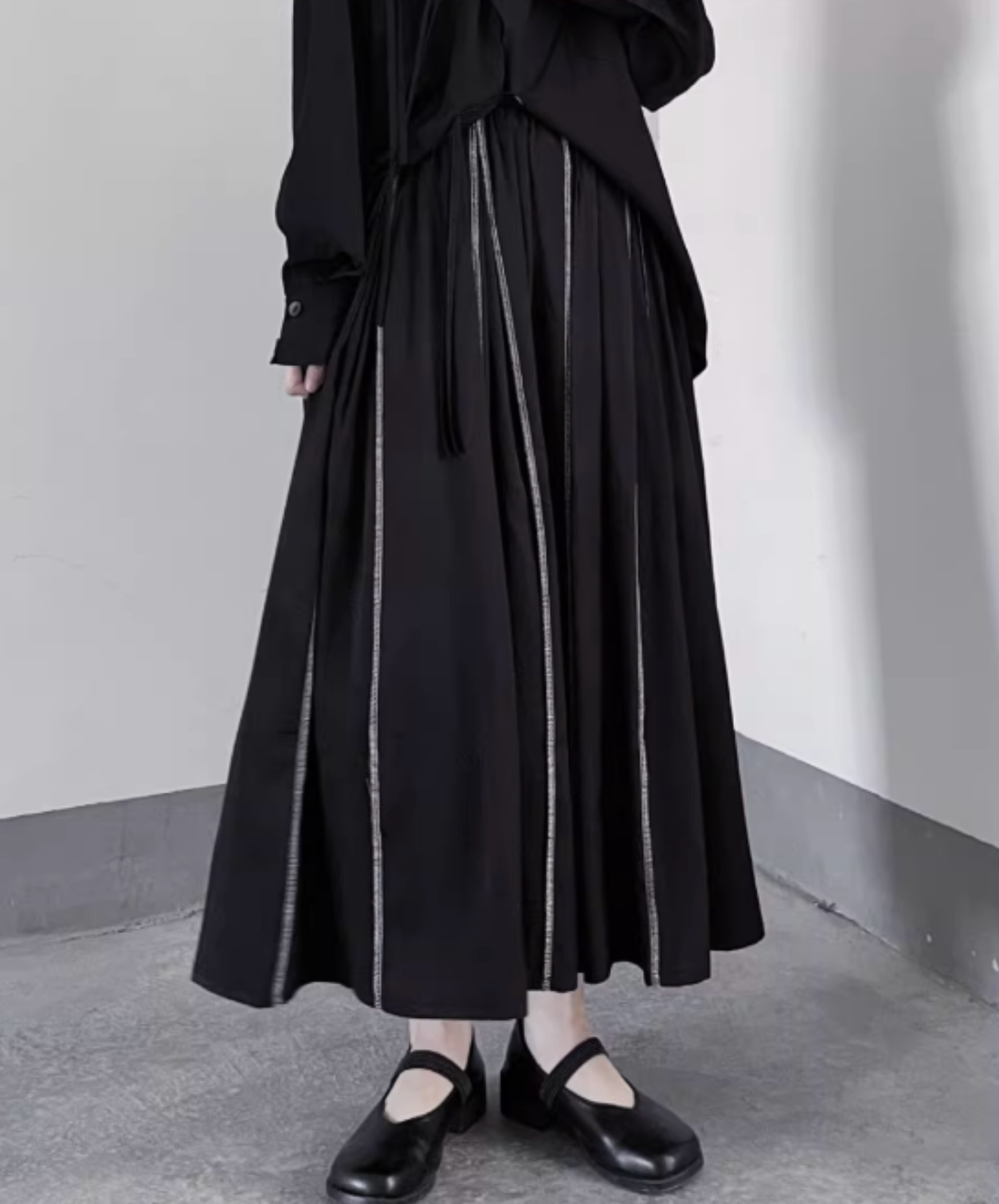 dark rock stitch stripes skirt EN2829