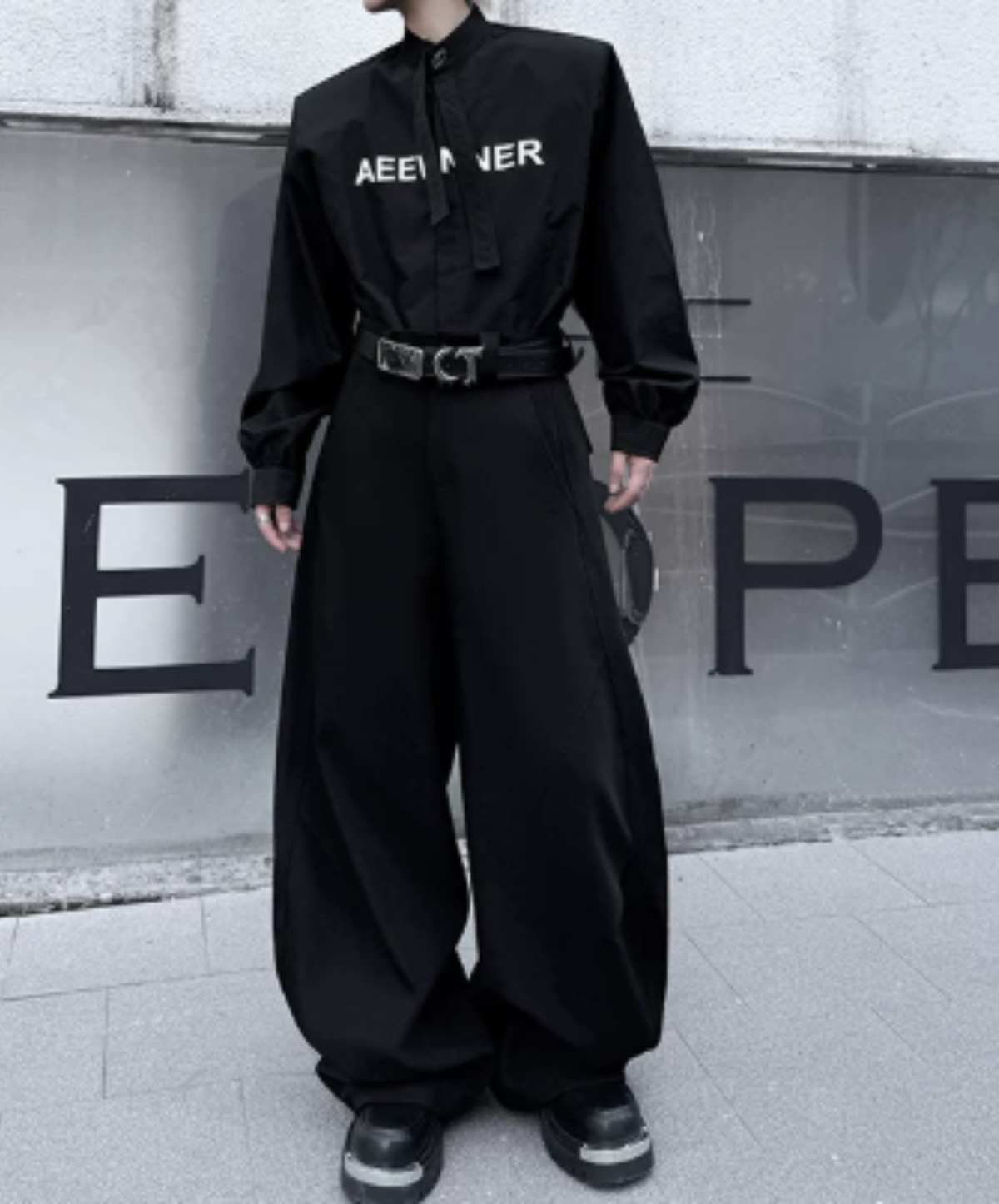 dark knee-tuck cocoon silhouette wide pants EN3196